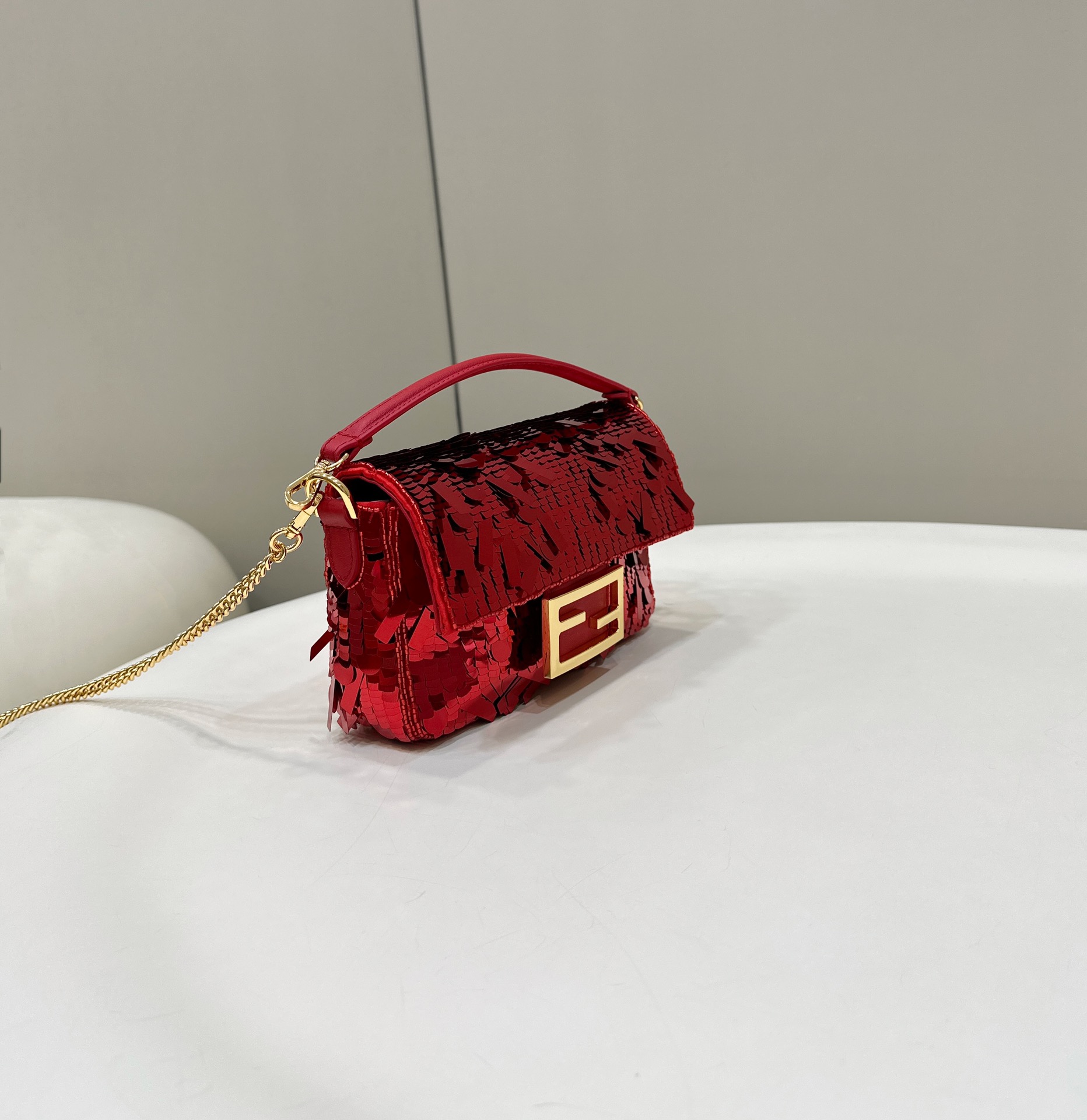 Bagsaaa Baguette Mini Red sequin bag -19*5*11cm