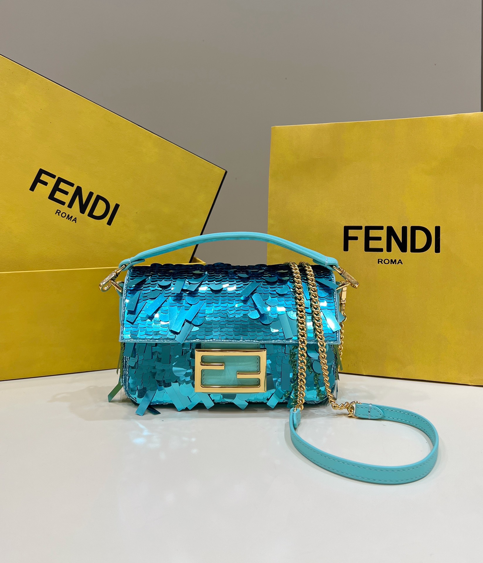 Bagsaaa Baguette Mini Blue sequin bag -19*5*11cm