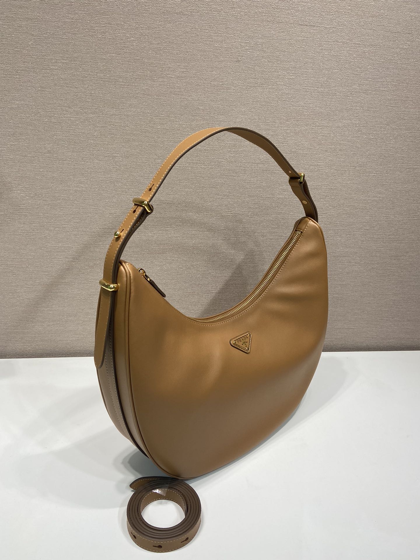 Bagsaaa Pra*a Arque large leather shoulder bag brown - 35*22.5*8cm