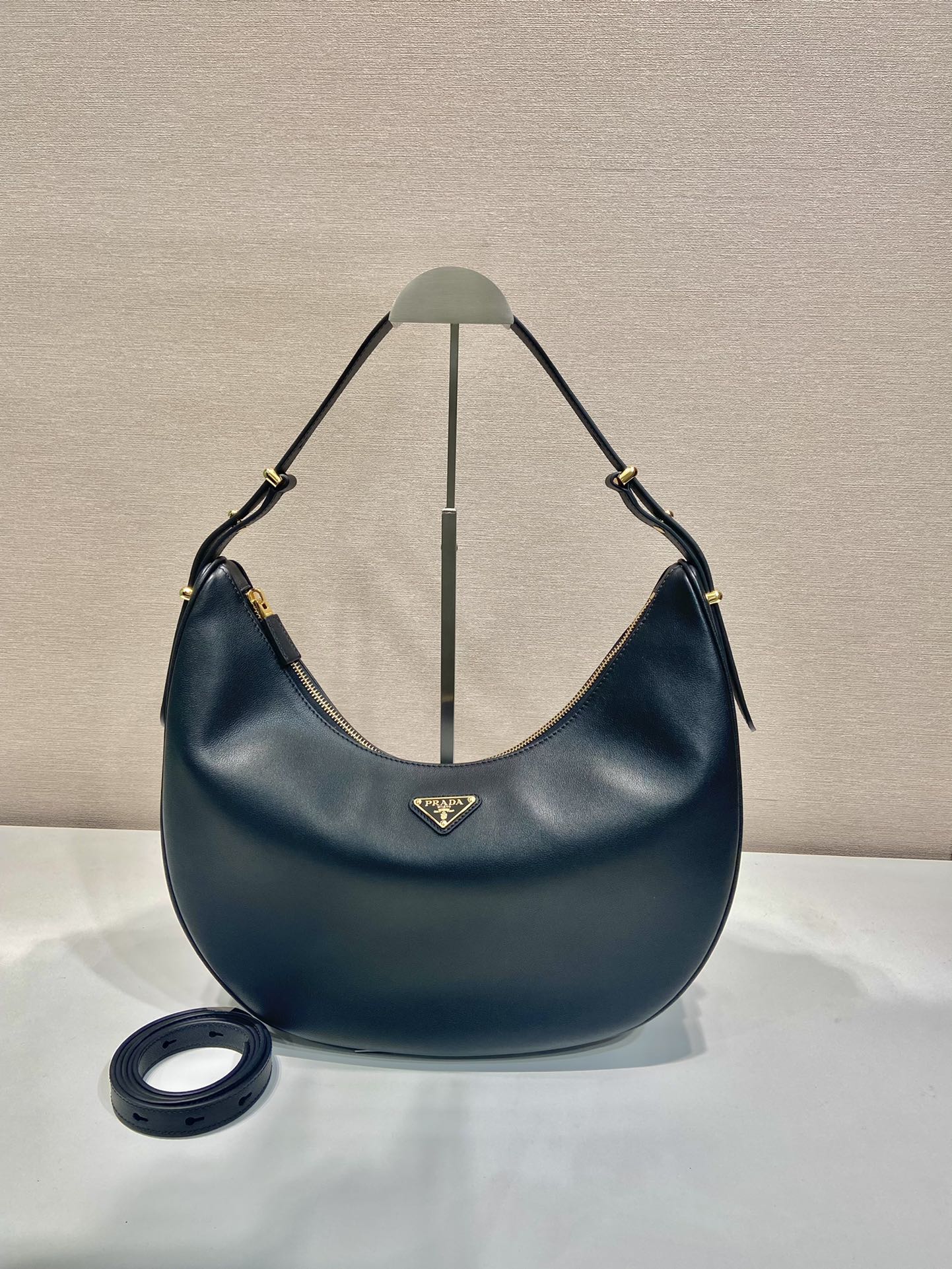 Bagsaaa Pra*a Arque large leather shoulder bag black - 35*22.5*8cm