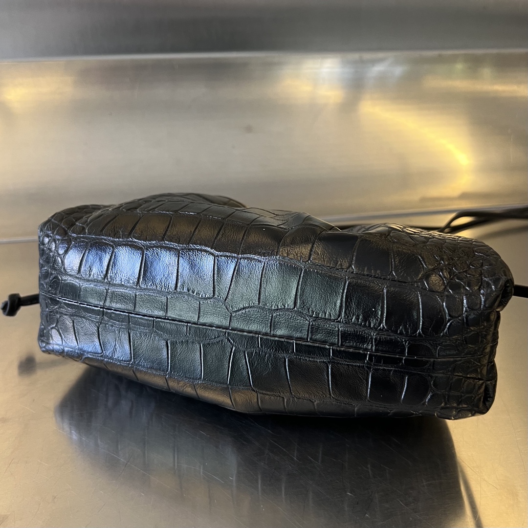 Bagsaaa B0tt*ga Ven*ta Mini Pouch Black Crocodile Leather -22*13*5cm
