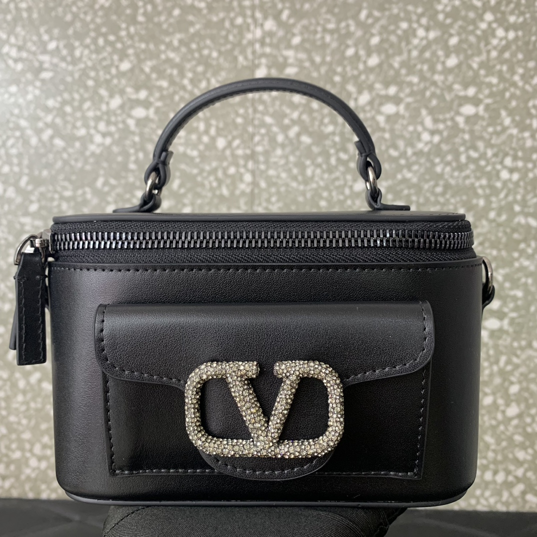 Bagsaaa Va1e*ntin0 Mini Locò Calfskin With Crystal Logo Black Color