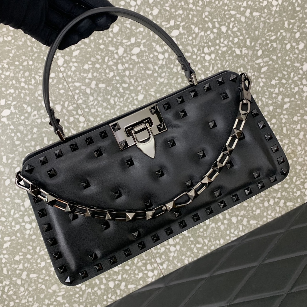 Bagsaaa Va1e*ntin0 Garavani Rockstud Padded Handbag - 28*14*8cm