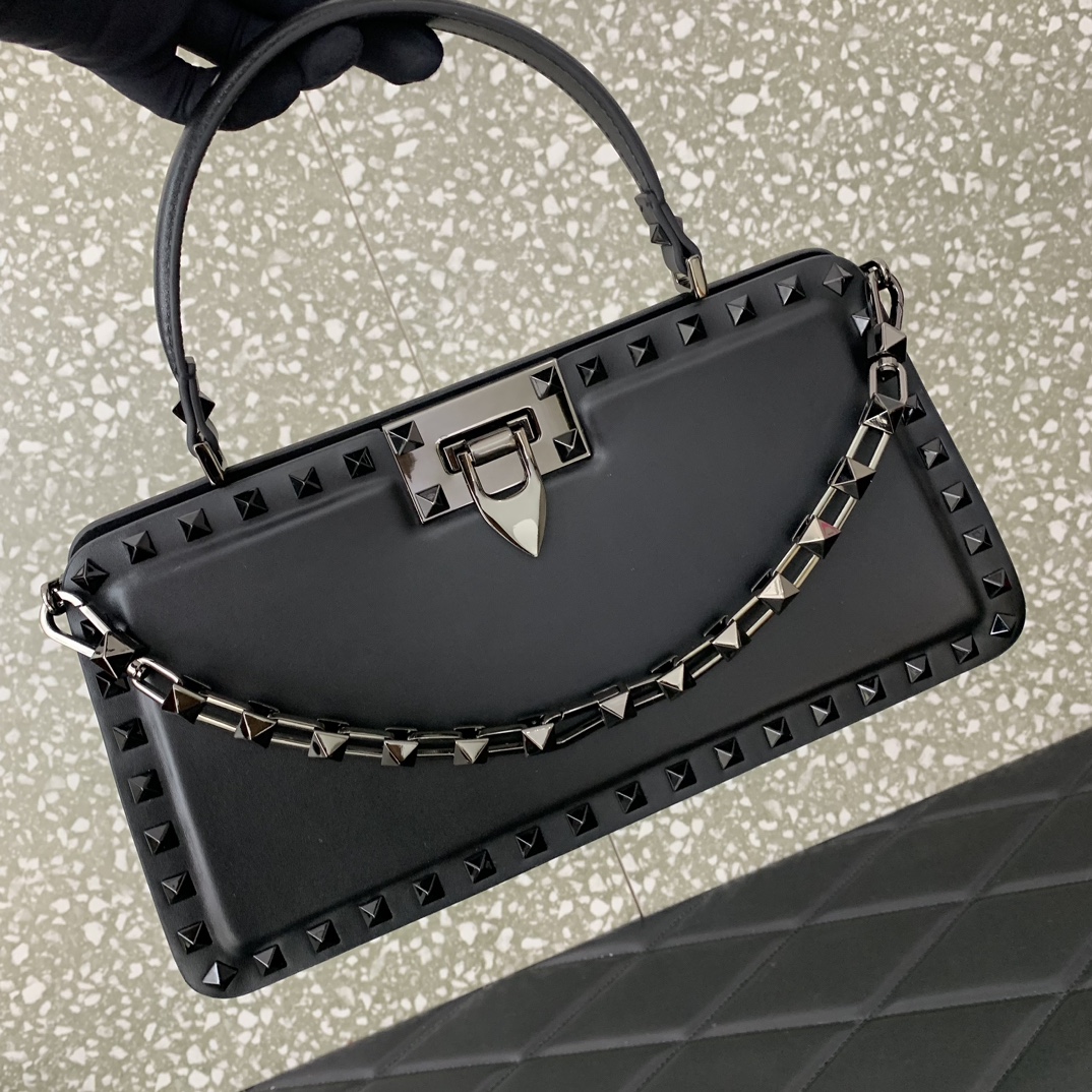 Bagsaaa Va1e*ntin0 Garavani Padded Handbag - 28*14*8cm