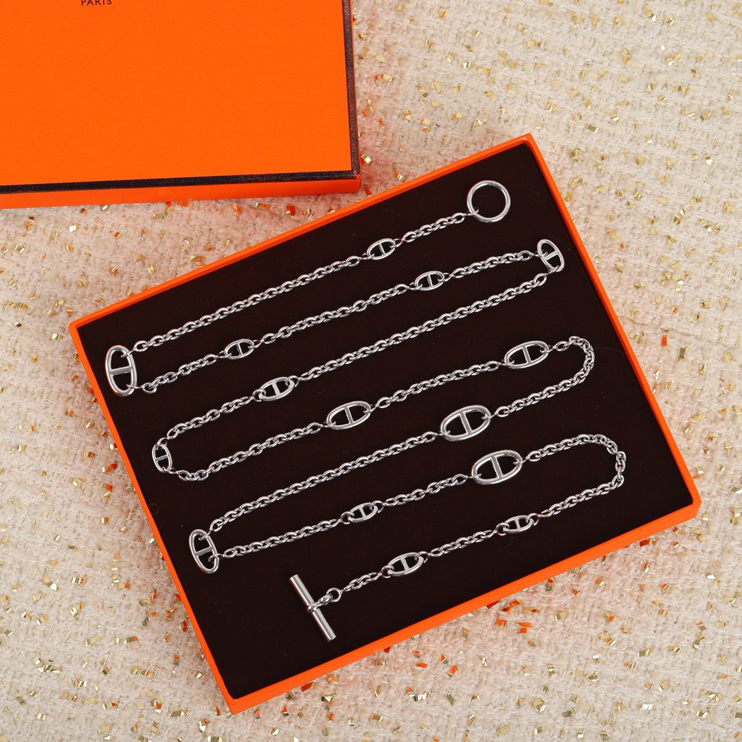 Bagsaaa H**me5 Sterling Silver Farandole Necklace