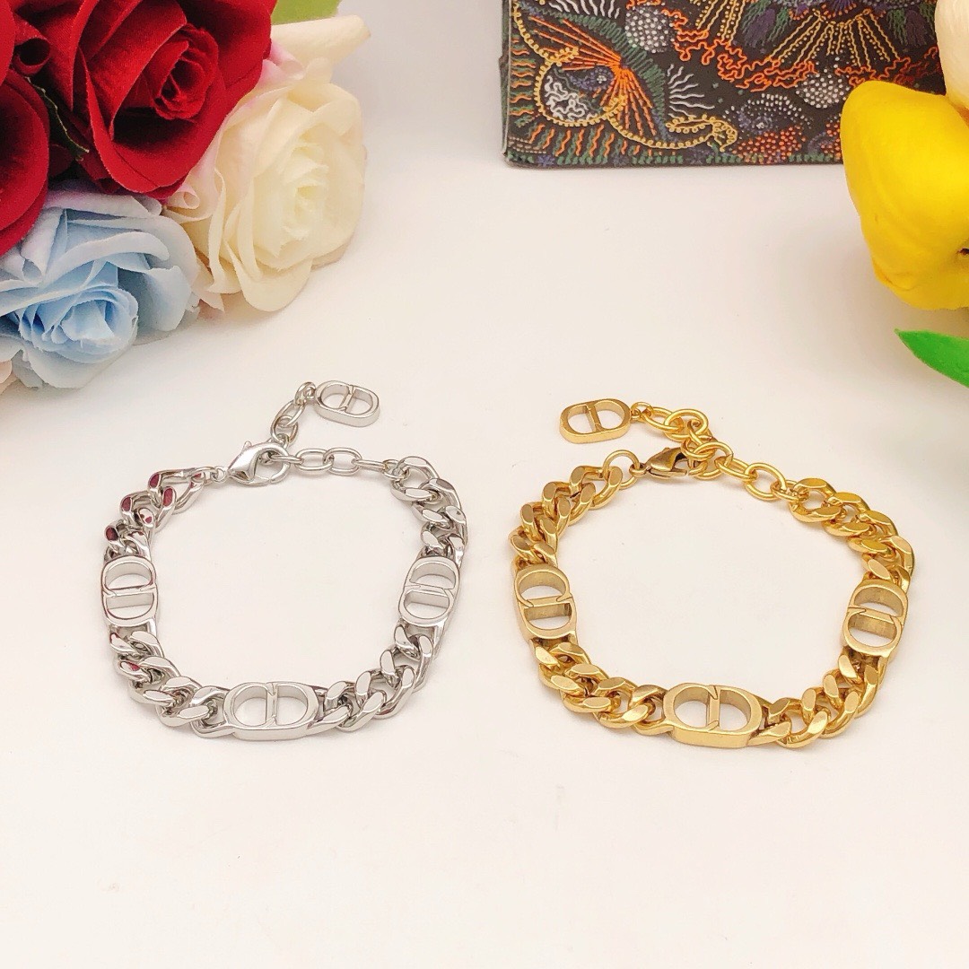 Bagsaaa D10r Bracelet Logo CD 