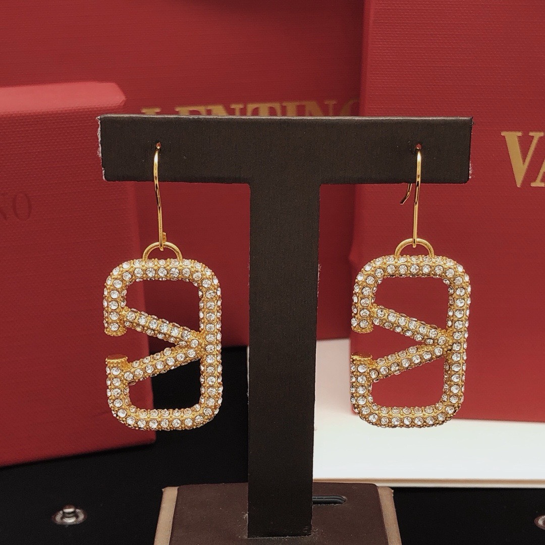 Bagsaaa Va1e*ntin0 Garavani Gold VLogo Crystal Pendant Earrings