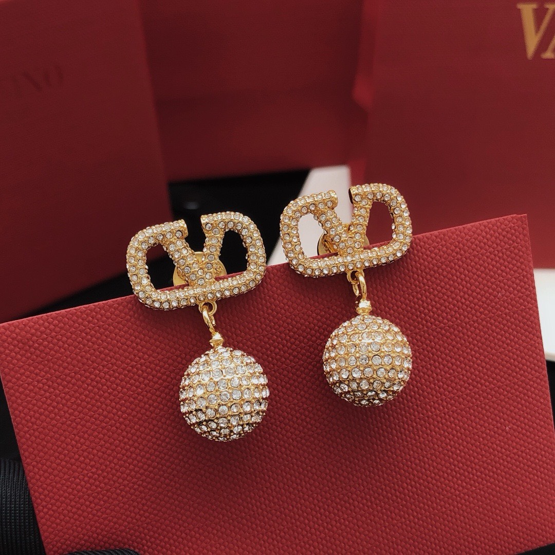 Bagsaaa Va1e*ntin0 Garavani Embellished VLOGO Pendant Earrings