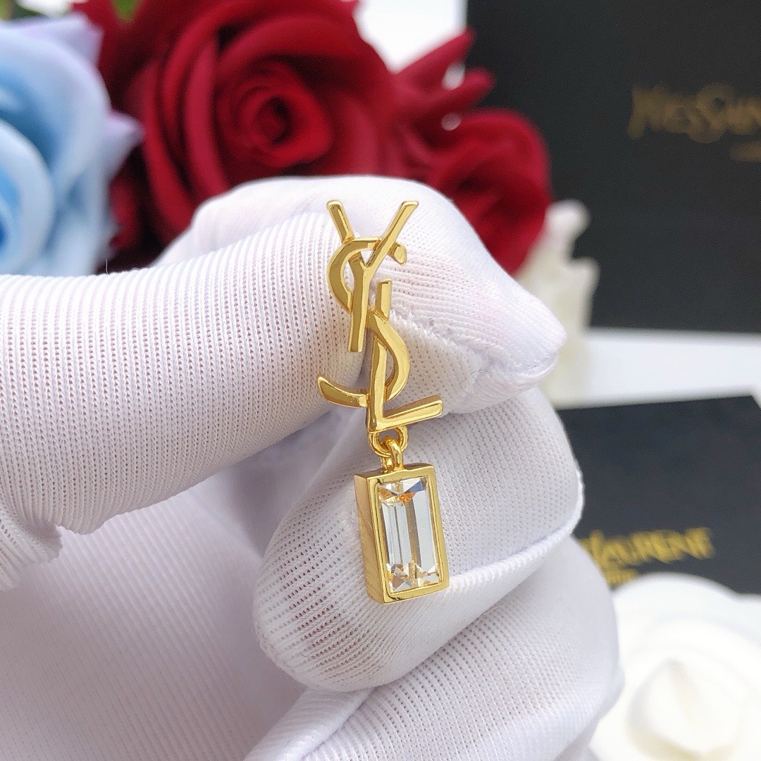 BAGSAAA Y51 CASSANDRE SINGLE EARRING IN METAL AND RHINESTONES