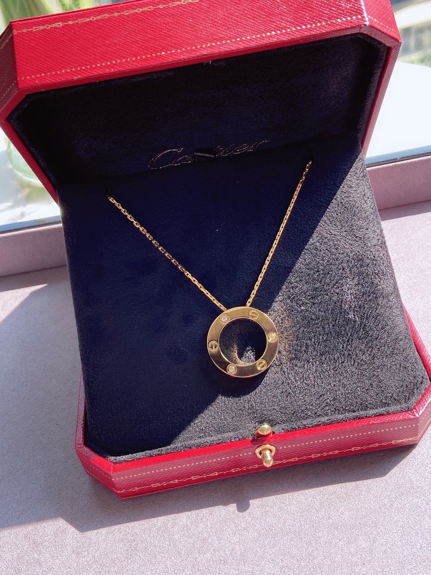 Bagsaaa Cariter Love Necklace