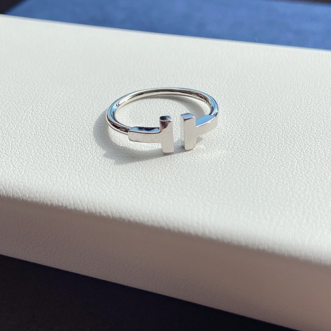 Bagsaaa T*f*ny & Co T Wire Ring