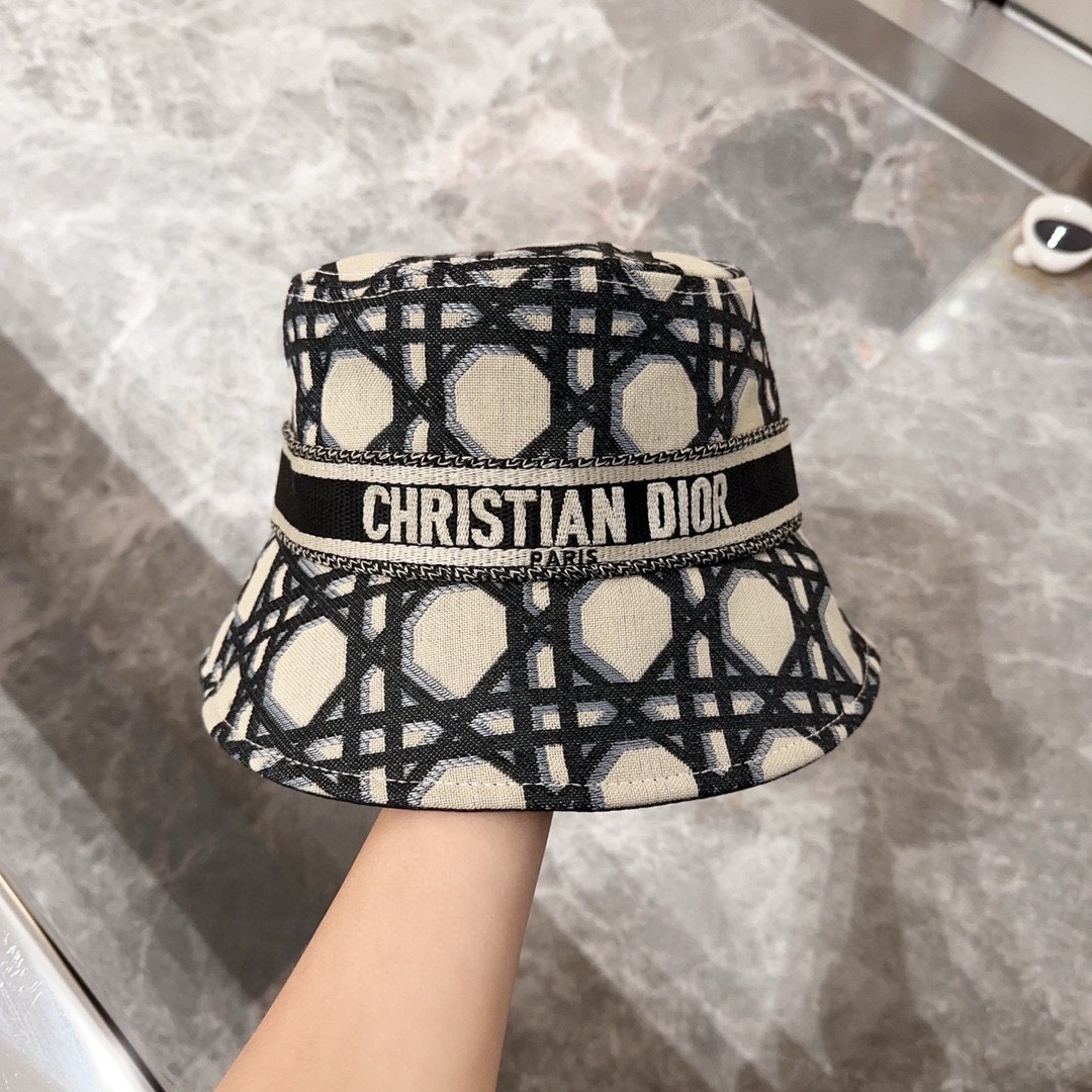 BAGSAAA D10r D-BOBBY MACROCANNAGE SMALL BRIM BUCKET HAT