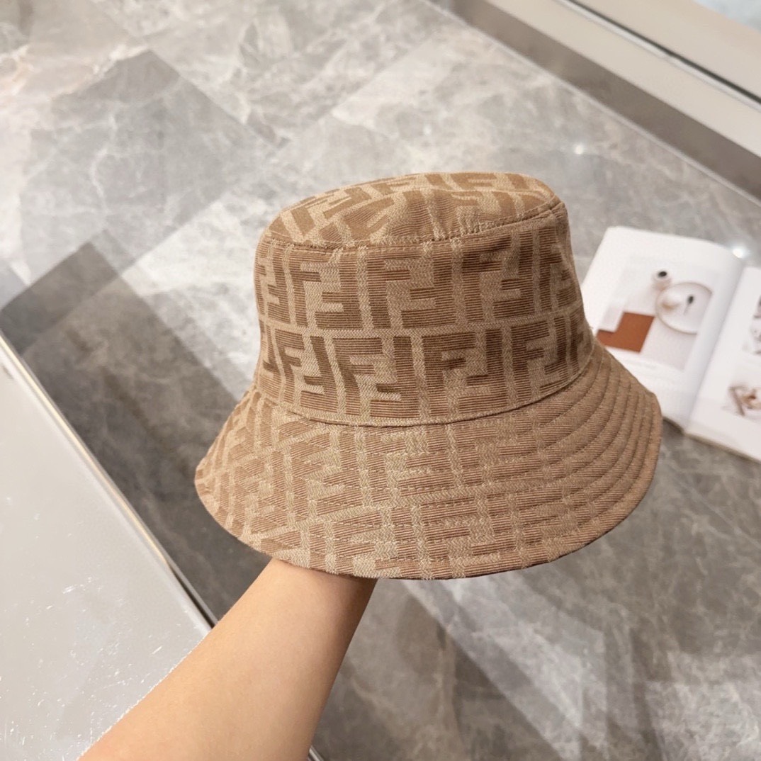 Bagsaaa F**di Bucket Hat