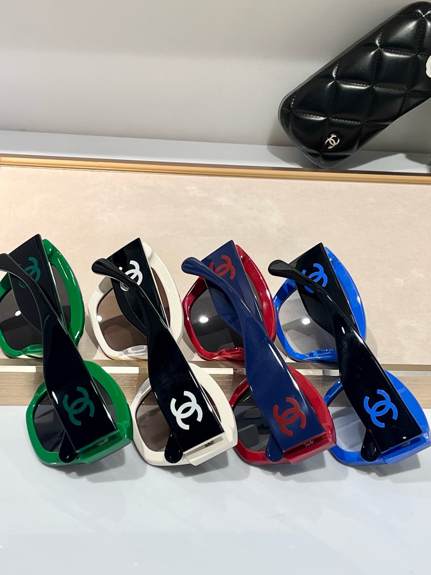 Bagsaaa Ch**el Sunglasses 4 colors