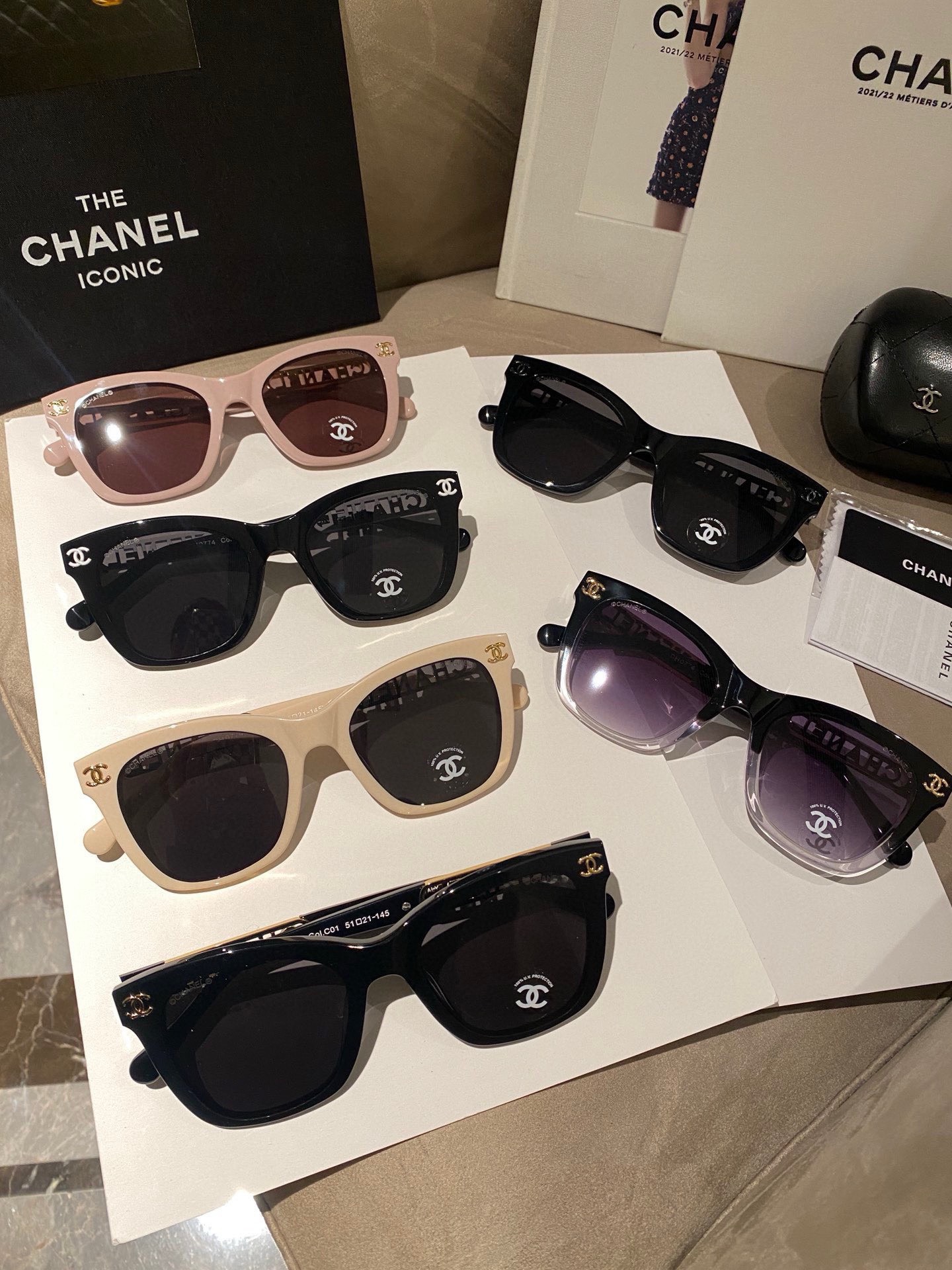 Bagsaaa Ch**el Sunglassses