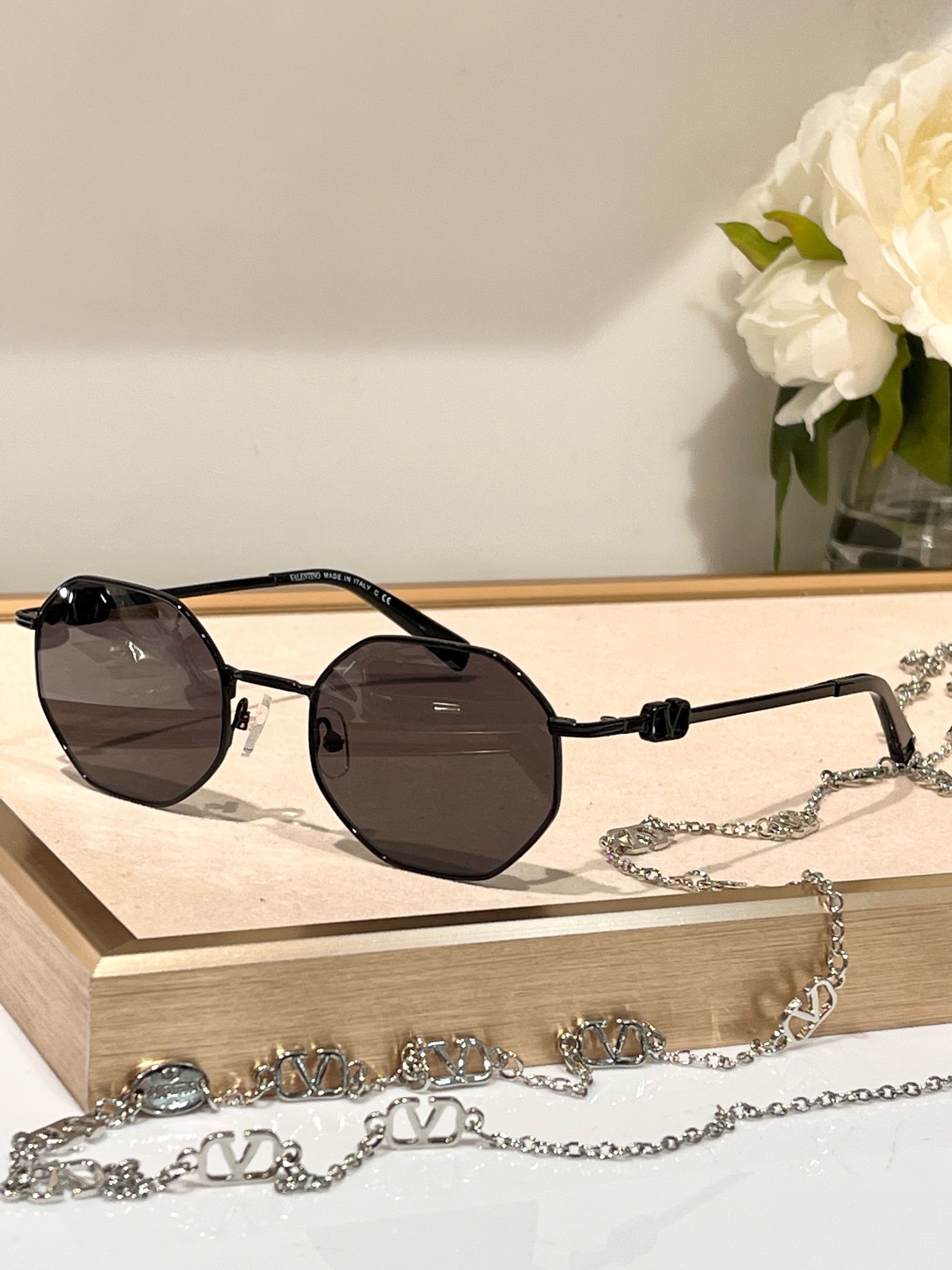 Bagsaaa Ca*t1er Sunglasses 03