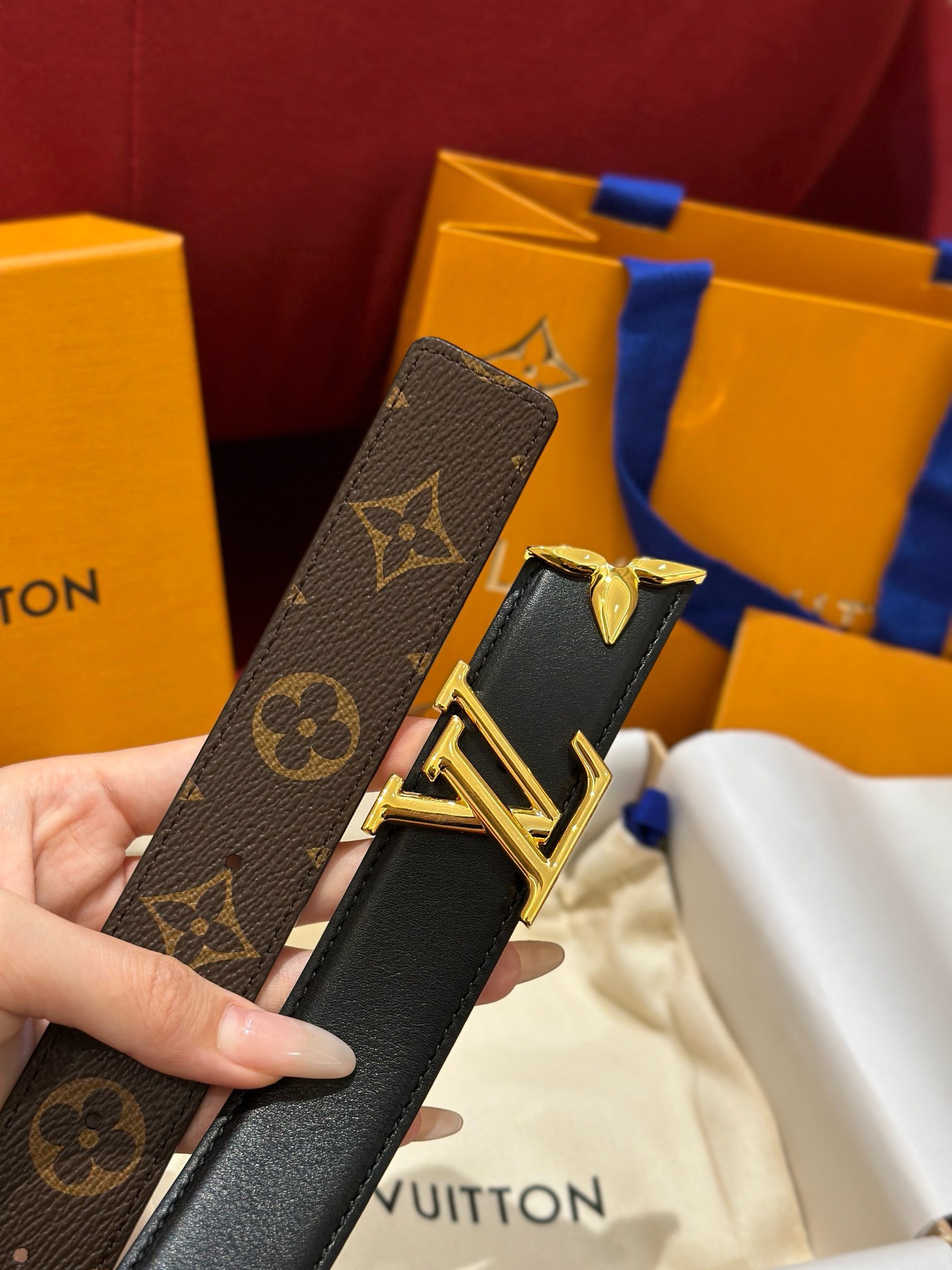 Bagsaaa L0vis Vvtt0n Monogram Belt In Black