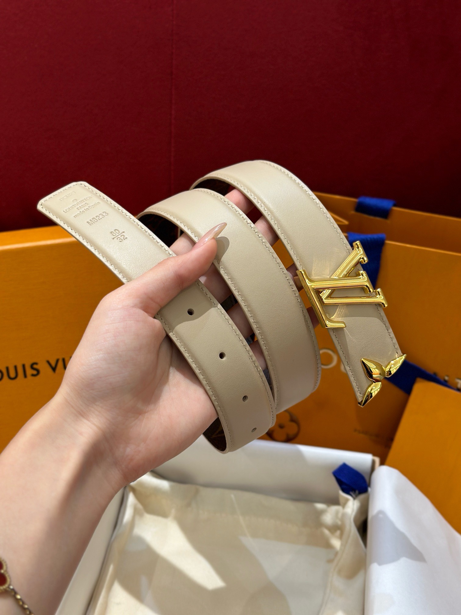 Bagsaaa L0vis Vvtt0n Monogram Belt In White