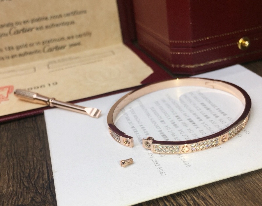 Bagsaaa Ca*t1er Love Bracelet 18K D1am0nd-Paved Small