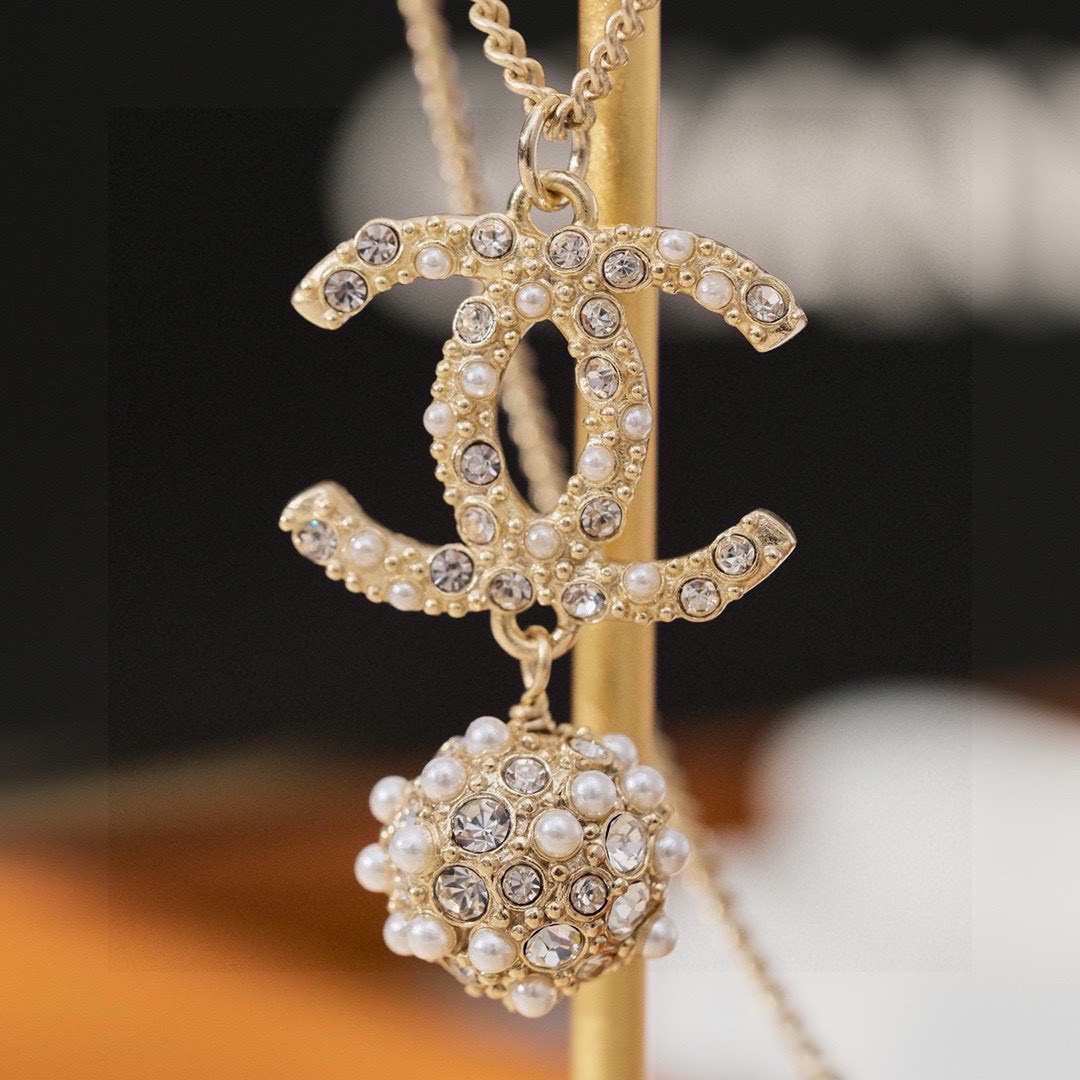 Bagsaaa Ch**el Pearl drop Pendent Necklace