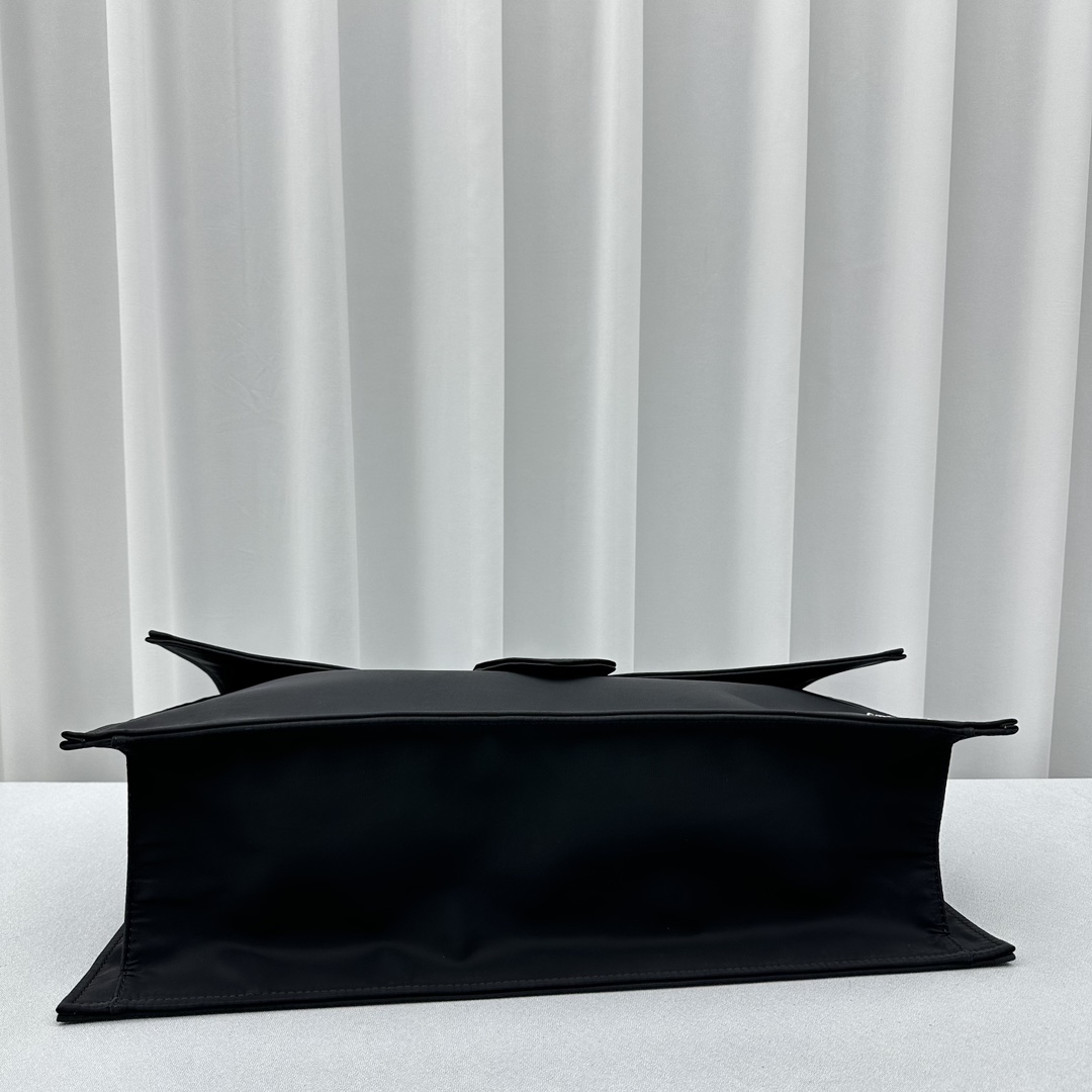 Bagsaaa Jacquemus Le Bambino de voyage black - 60*38*20CM
