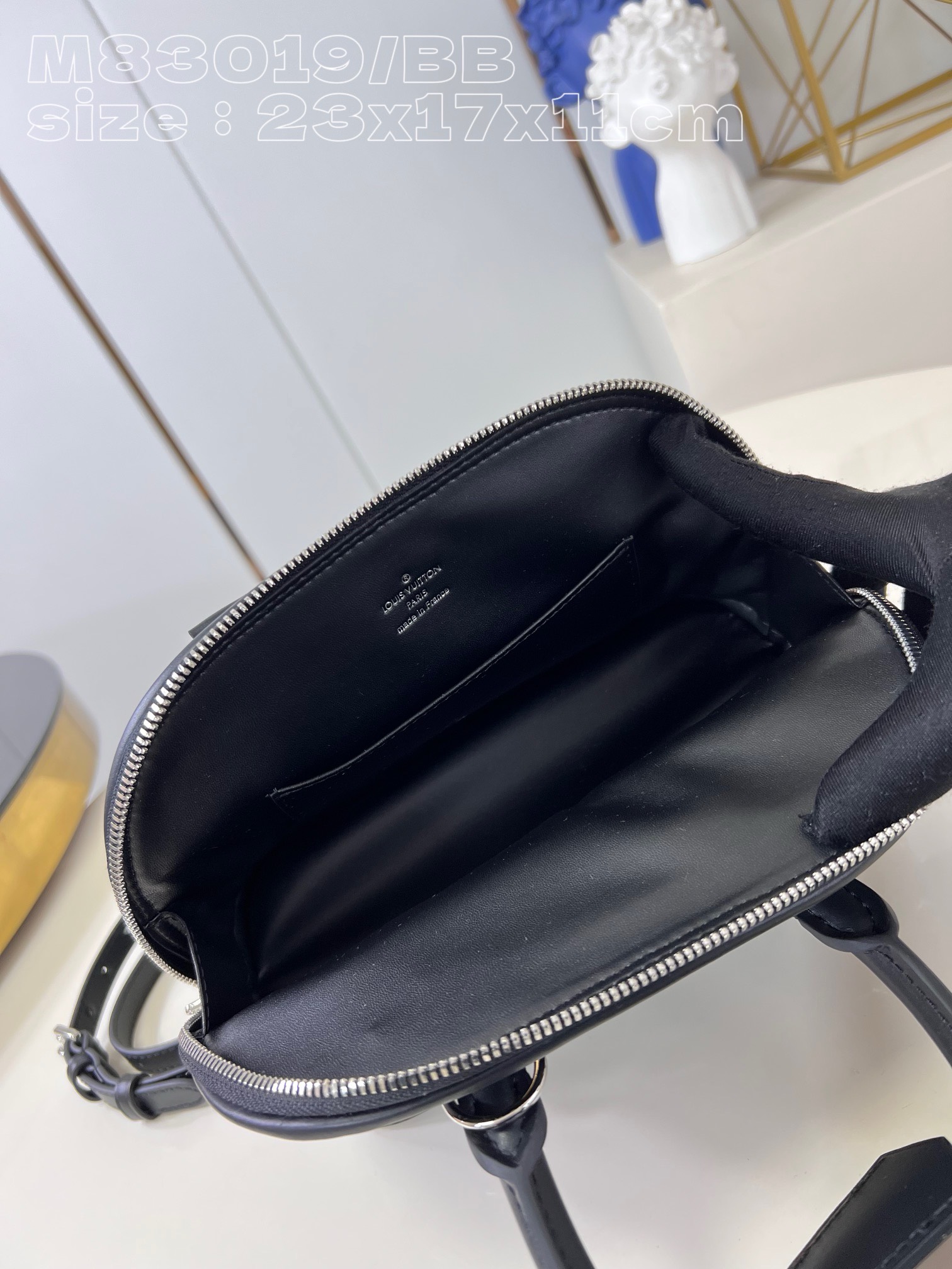 Bagsaaa L0vis Vvtt0n Alma BB Malletage Black - 23x17x11cm