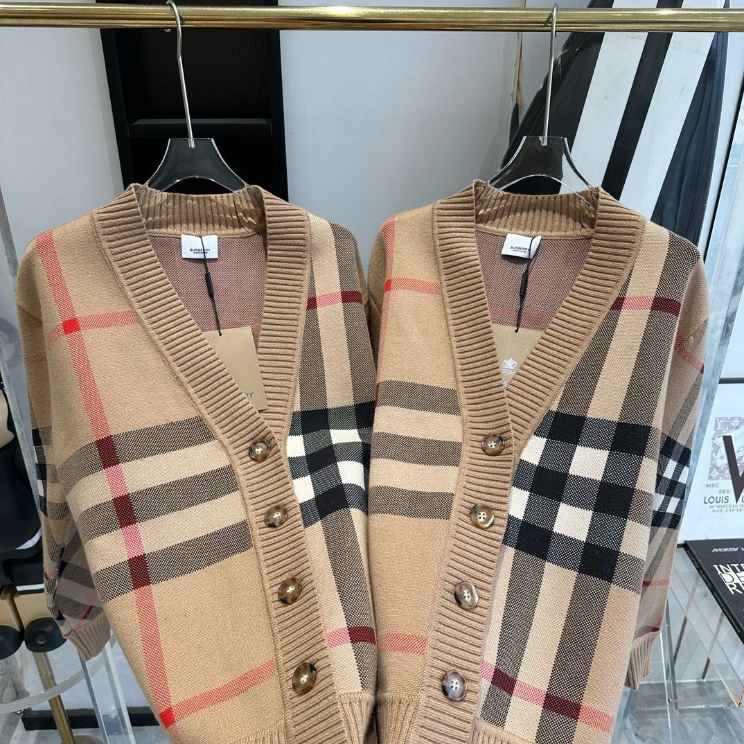 Bagsaaa Bv*b*rry Beige Check Cardigan - Archive Bei