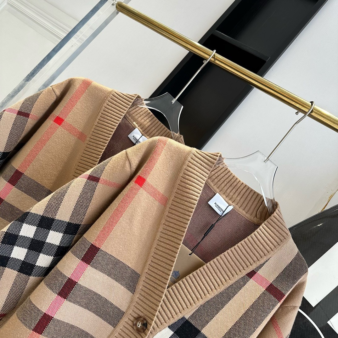 Bagsaaa Bv*b*rry Beige Check Cardigan - Archive Bei