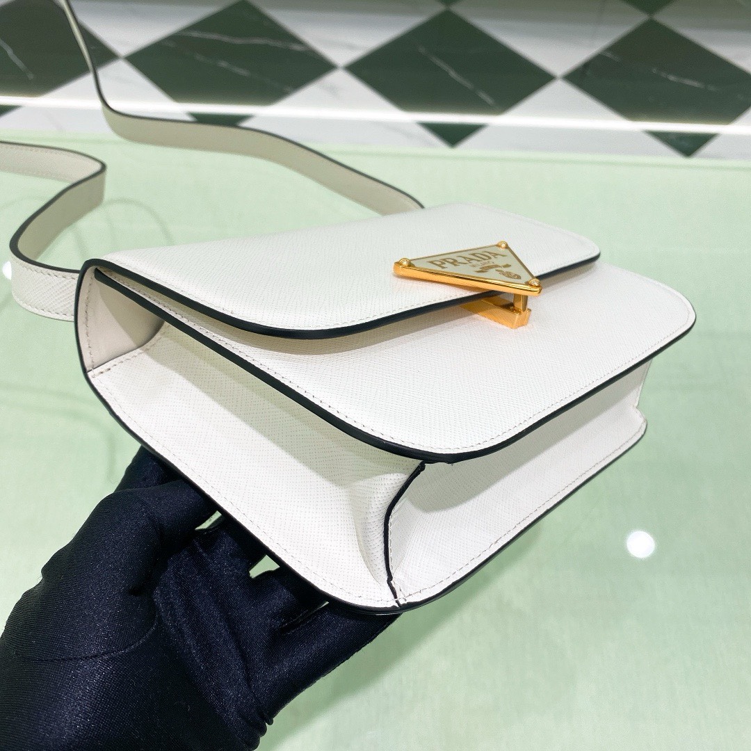 Bagsaaa Pra*a Embleme Saffiano shoulder bag in white