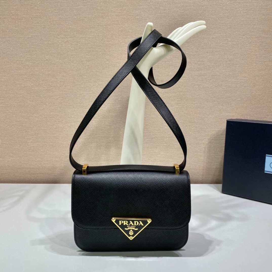 Bagsaaa Pra*a Embleme Saffiano shoulder bag in black - 22x15x6cm
