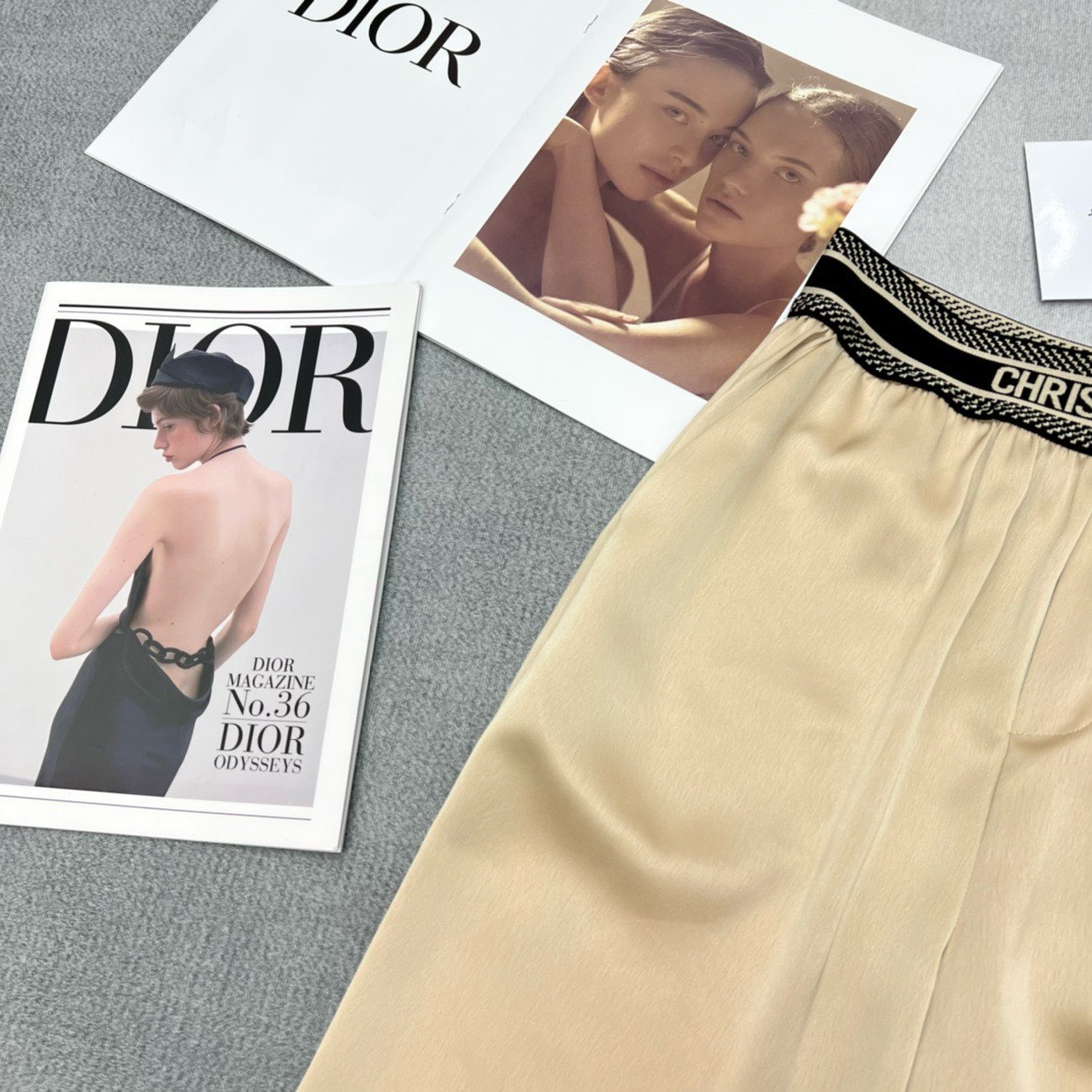 Bagsaaa D10r Silk Beige Pants