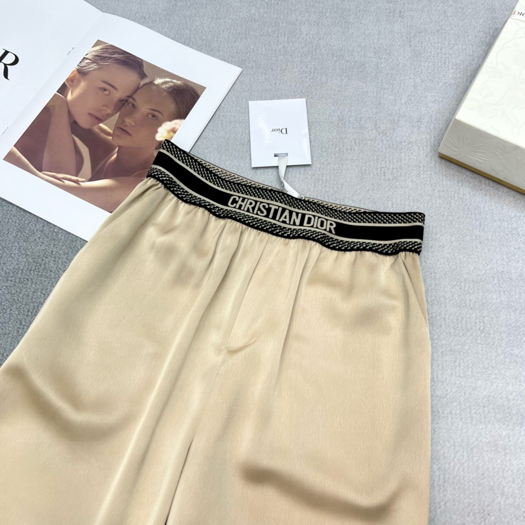 Bagsaaa D10r Silk Beige Pants