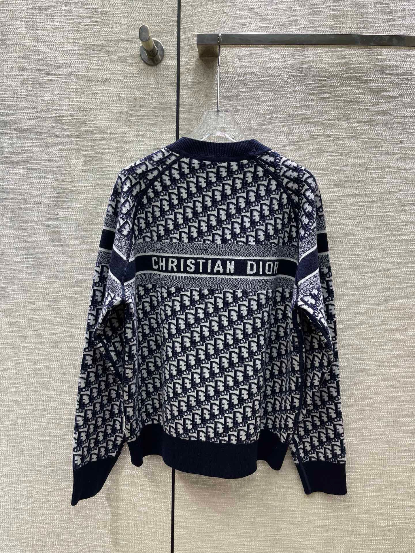 Bagsaaa D10r Reversible Round-Neck Sweater Blue Double-Sided Technical Cashmere with D10r Oblique Motif
