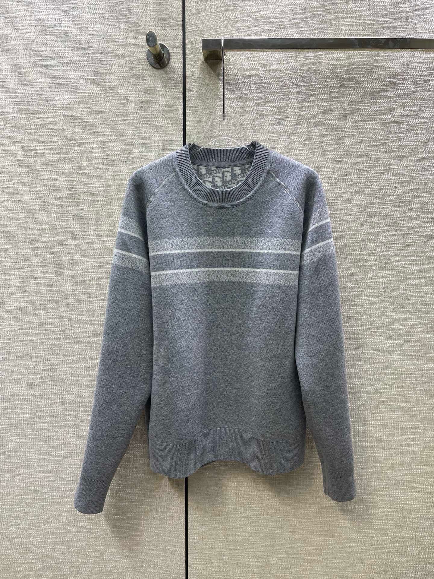Bagsaaa D10r Reversible Round-Neck Sweater Grey Double-Sided Technical Cashmere with D10r Oblique Motif