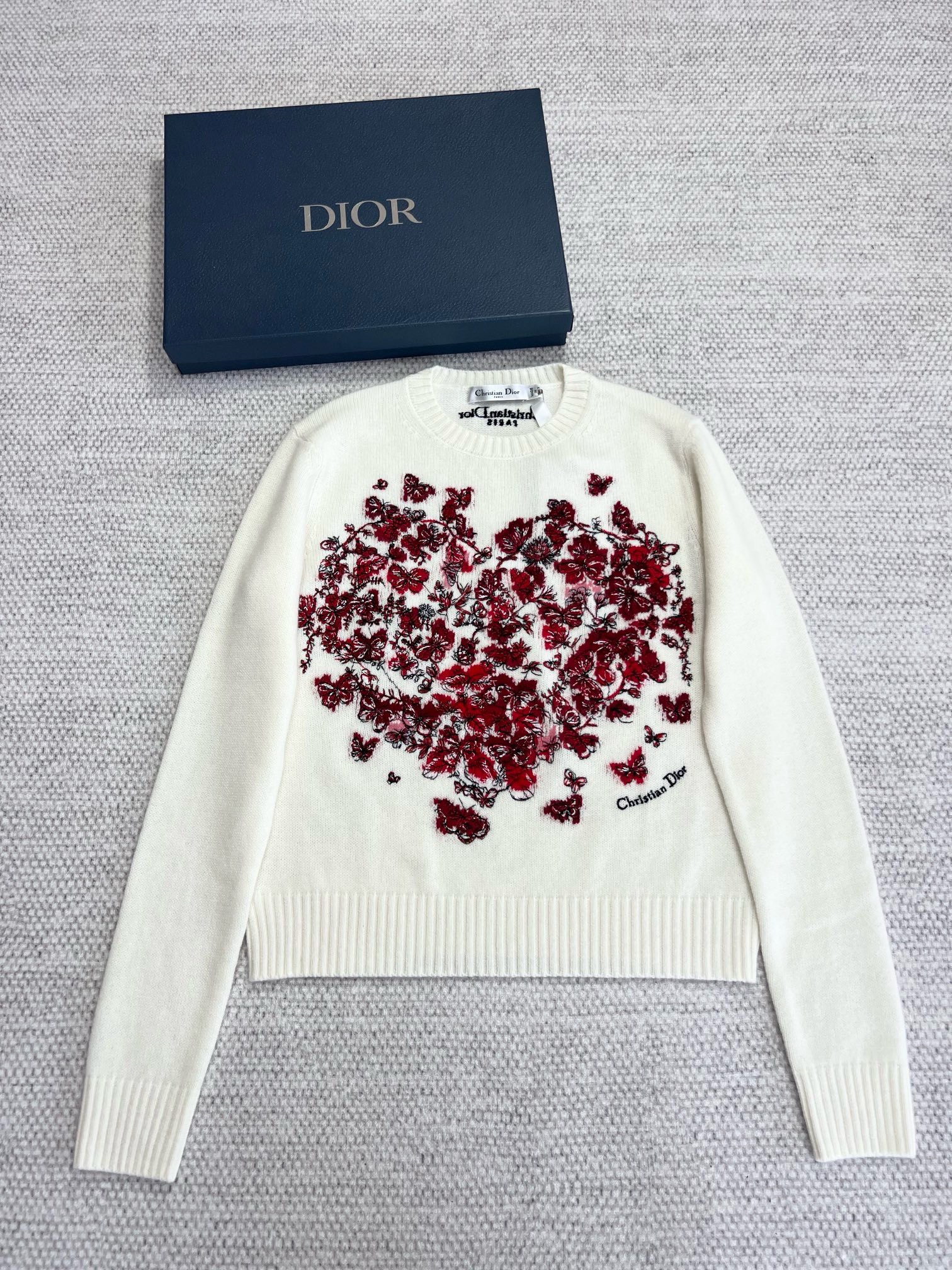 Bagsaaa D10r Embroidered Sweater Ecru and Red Cashmere Knit 