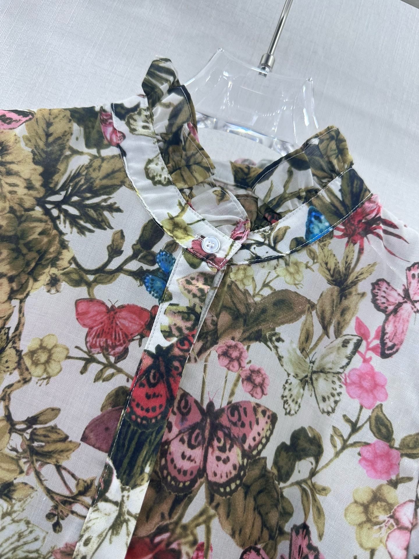 Bagsaaa D10r Flower Shirt Dress