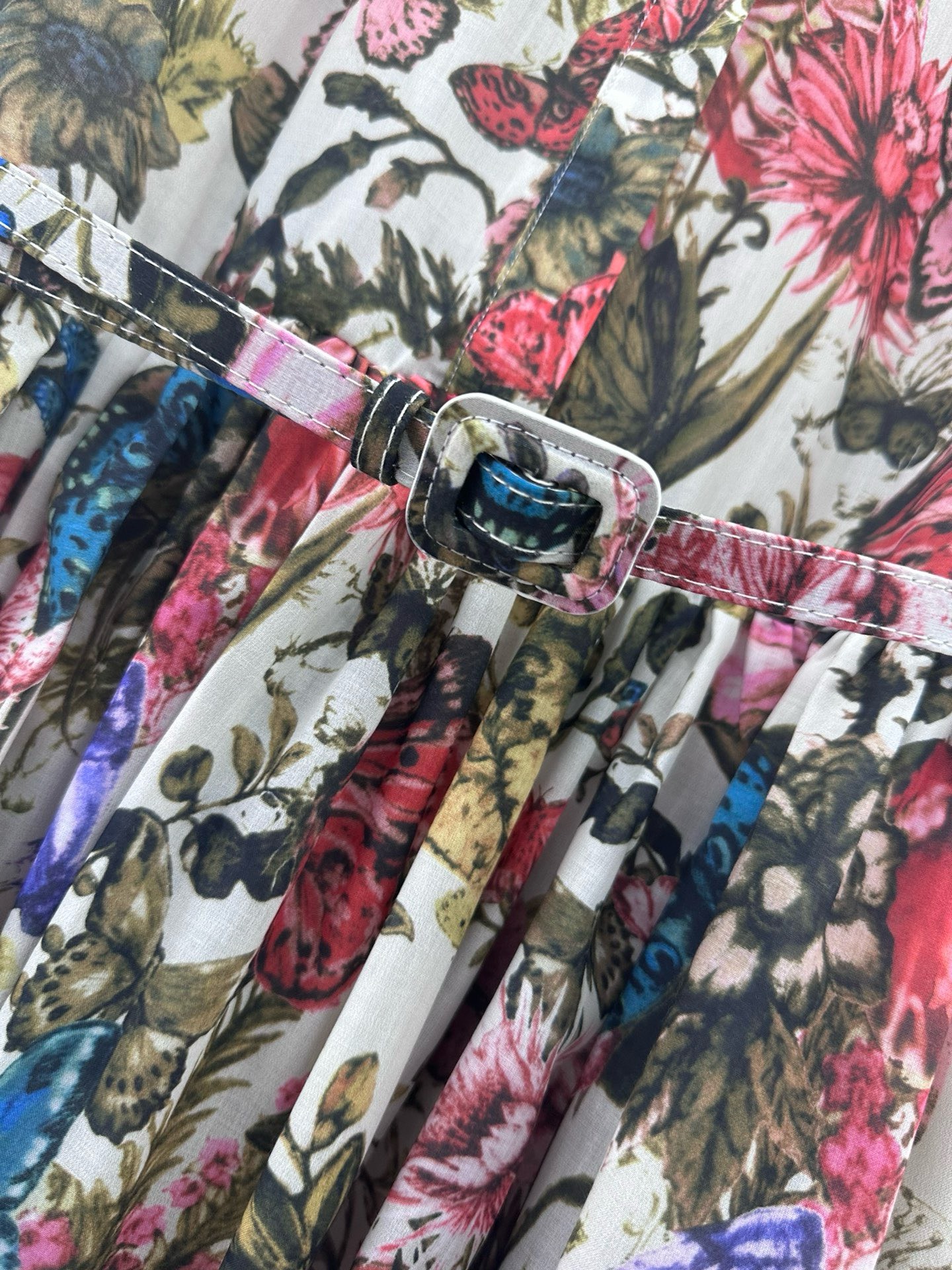 Bagsaaa D10r Flower Shirt Dress