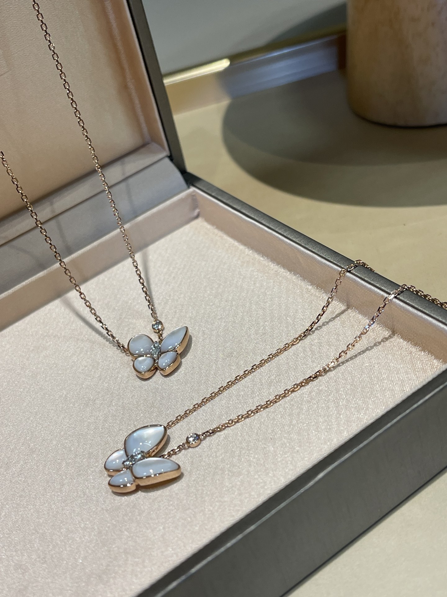 Bagsaaa V*n Cl**f & Arpel Butterfly Neckace