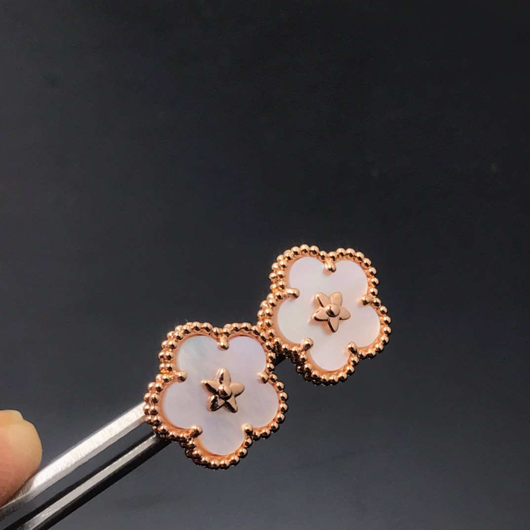Bagsaaa V*n Cl**f & Arpel Blossom Earrings