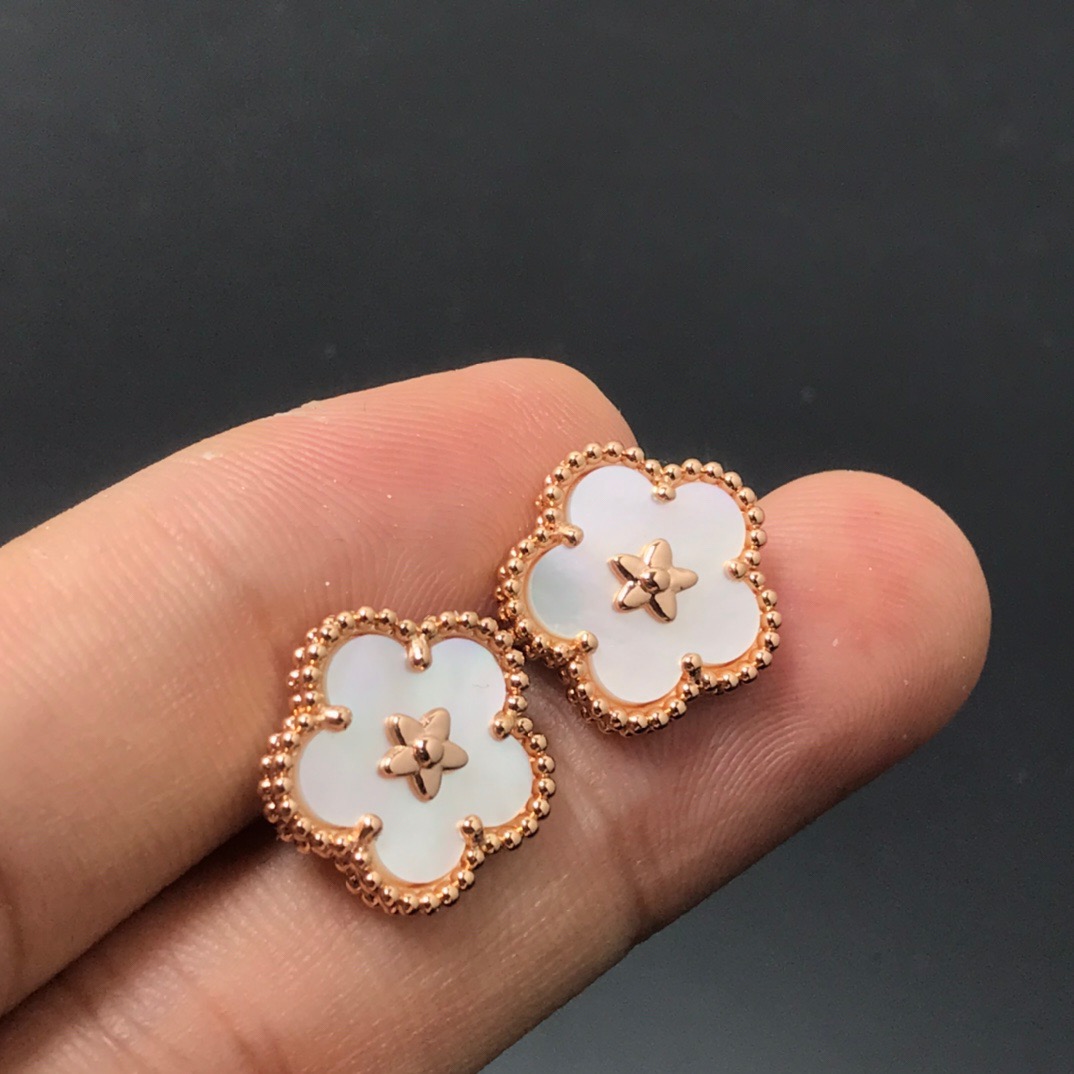 Bagsaaa V*n Cl**f & Arpel Blossom Earrings