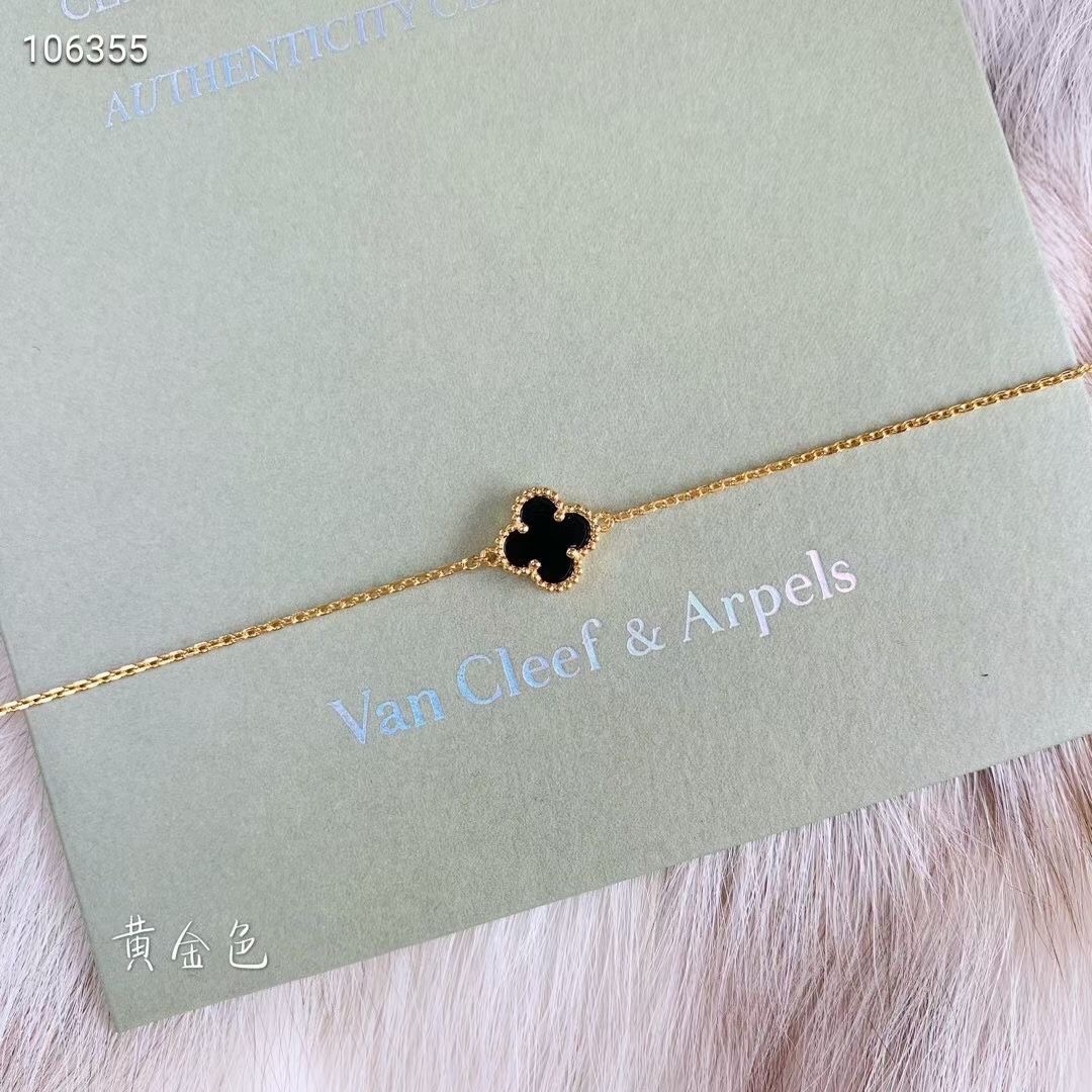 Bagsaaa V*n Cl**f & Arpel Alhambra Bracelet, 1 motif