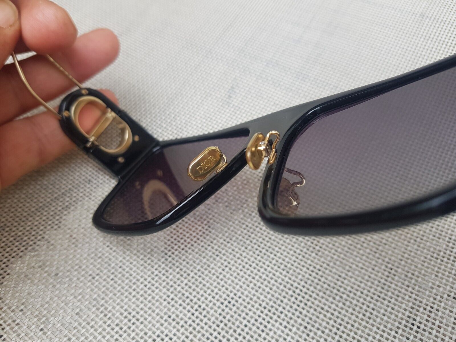 Bagsaaa D10r 30 Montaigne Black Sunglasses