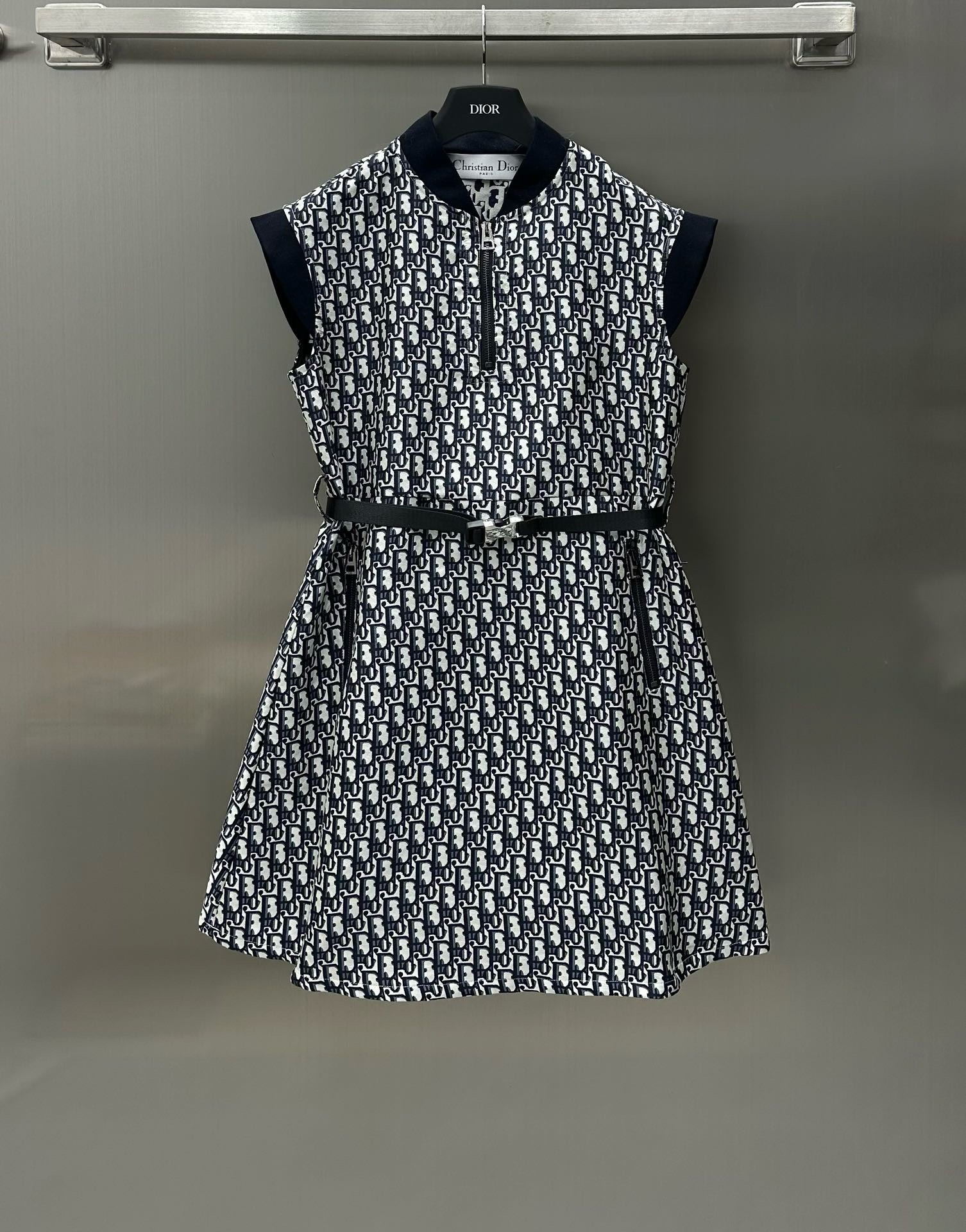 Bagsaaa D10r Belted Dress Melocoton Black Oblique Jacquard Motif
