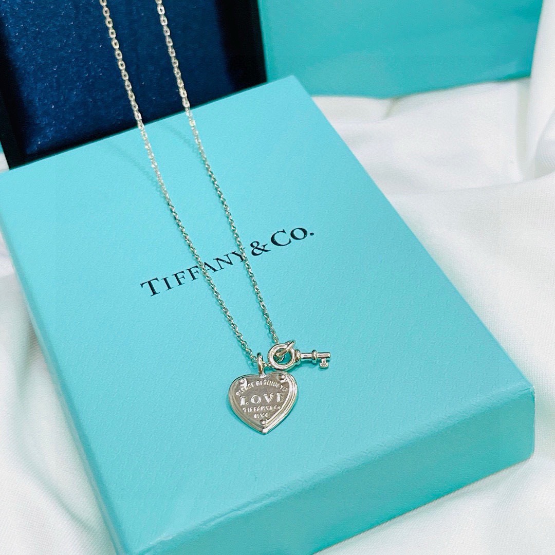 Bagsaaa T*f*ny & Co Love Heart Tag Key Pendant Necklace