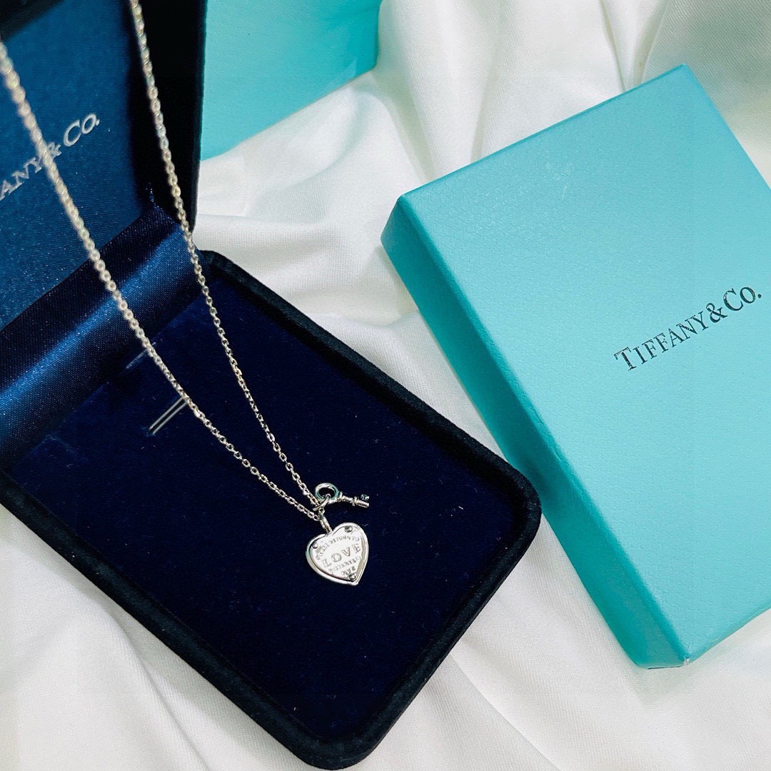 Bagsaaa T*f*ny & Co Love Heart Tag Key Pendant Necklace