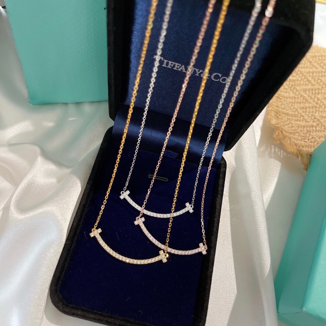 Bagsaaa T*f*ny & Co Smile Pendant Necklace