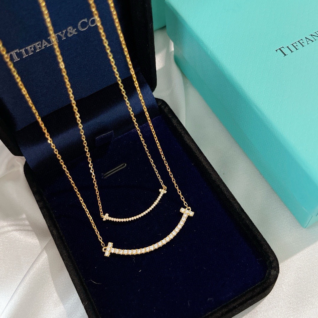 Bagsaaa T*f*ny & Co Smile Pendant Necklace