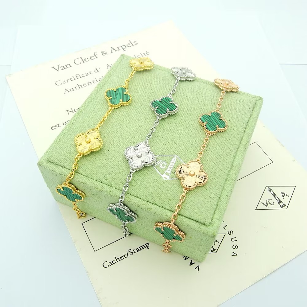 Bagsaaa V*n Cl**f & Arpel Alhambra Green Bracelet