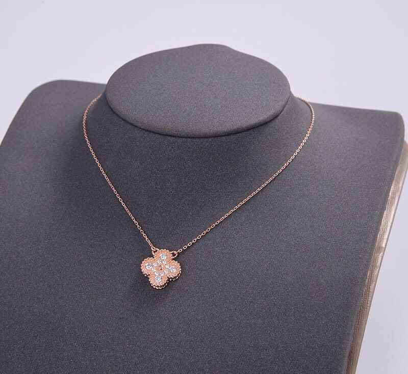Bagsaaa V*n Cl**f & Arpel Alhambra, D1am0nd Necklace