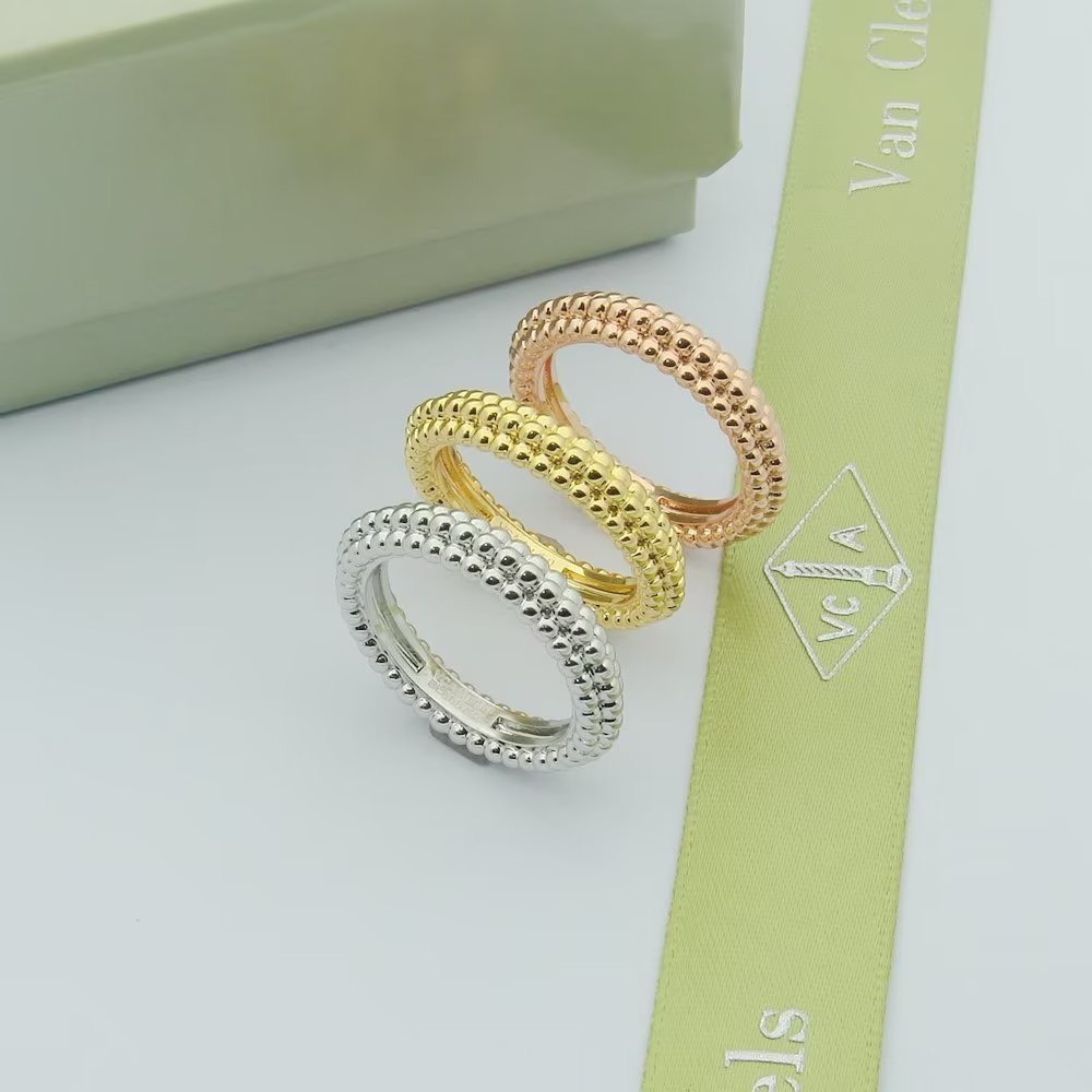 Bagsaaa V*n Cl**f & Arpel Perlee Ring